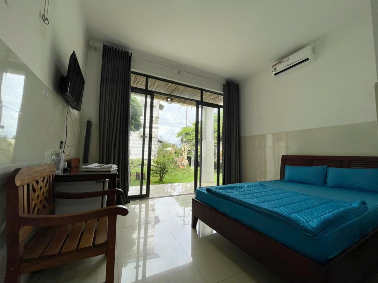 Plei Holang Thu Hien Hotel Pleiku - By Bay Luxury מראה חיצוני תמונה