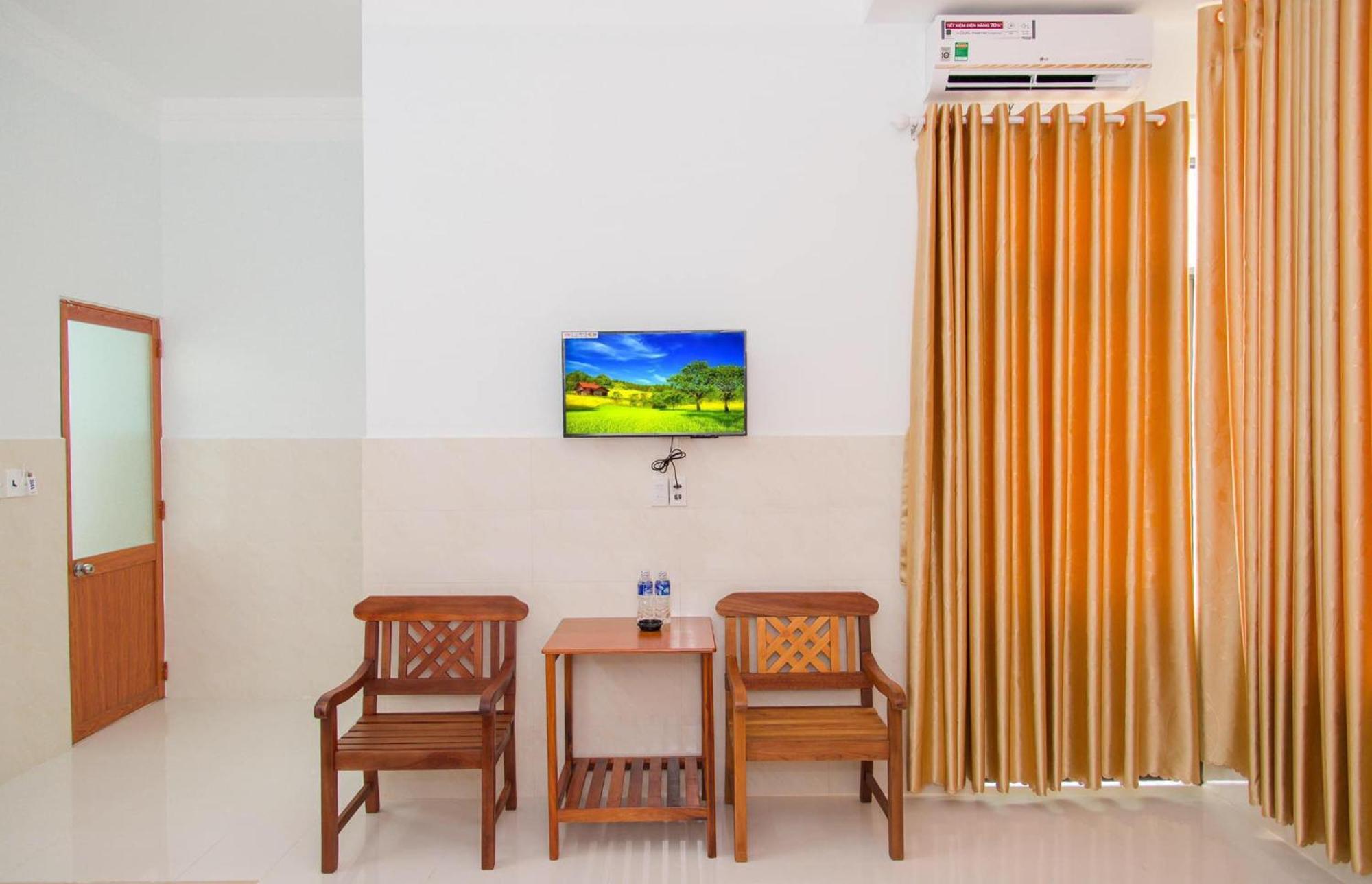 Plei Holang Thu Hien Hotel Pleiku - By Bay Luxury מראה חיצוני תמונה
