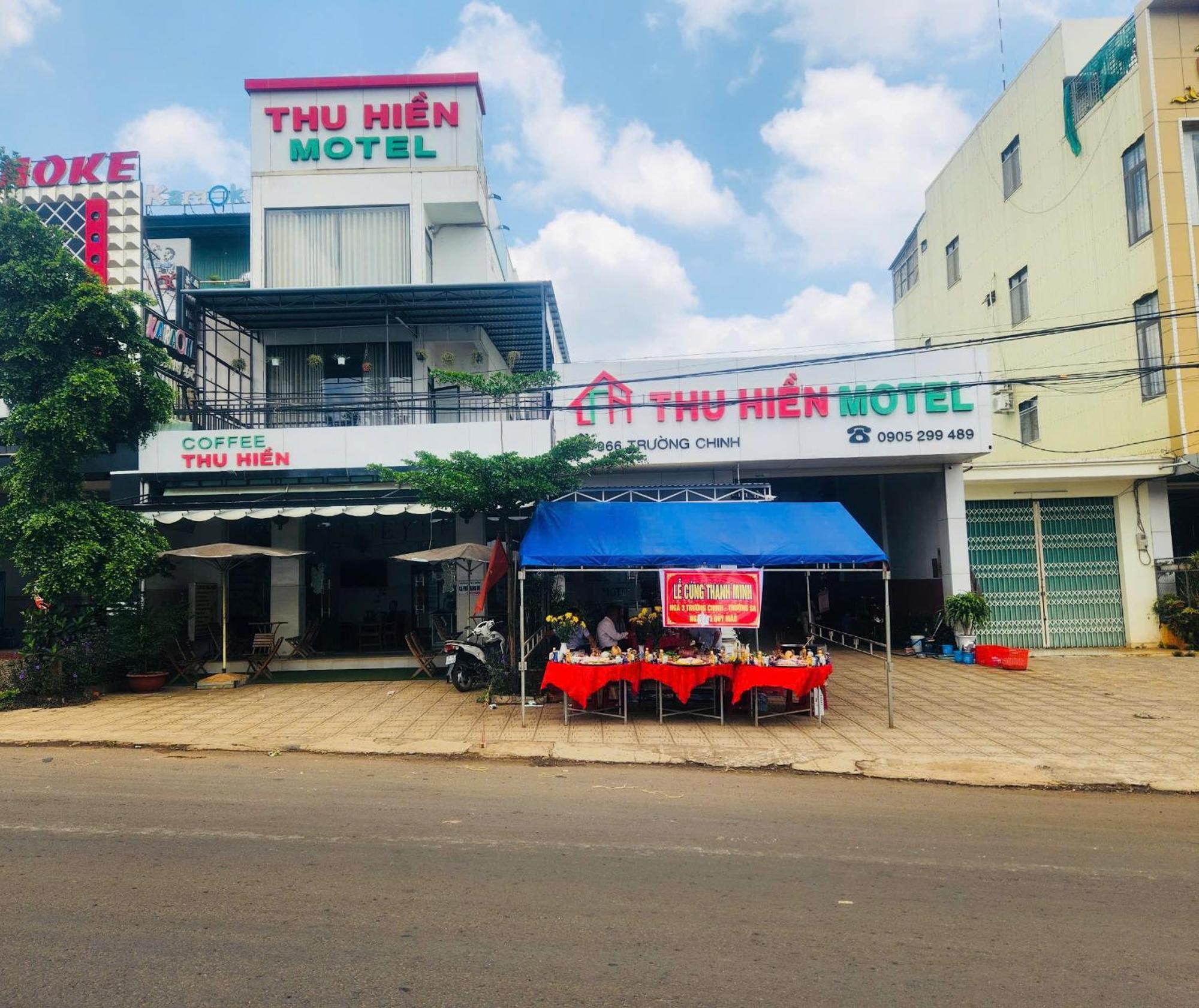 Plei Holang Thu Hien Hotel Pleiku - By Bay Luxury מראה חיצוני תמונה